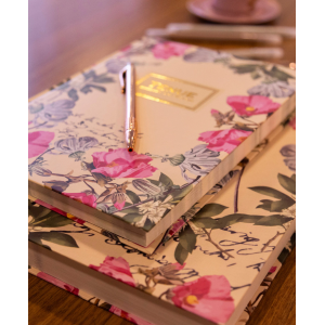 Caderno Perfumado Tênue 160 Folhas Pautadas | Dani Fernandes e Animativa